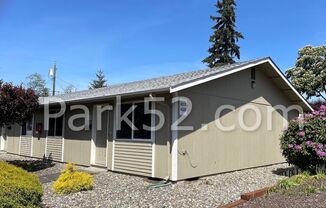 2 Bedroom 1 Bathroom Duplex in Tacoma- 4318 S Alder St