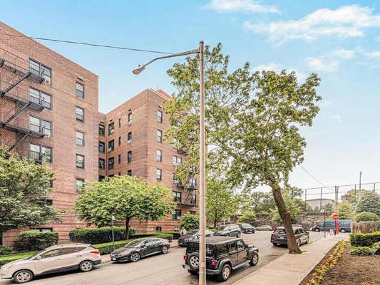 3 beds, 2 baths, 1,100 sqft, $3,500, Unit 4C