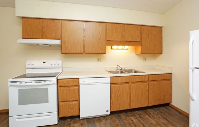 2 beds, 1 bath, 850 sqft, $870, Unit 2110-11