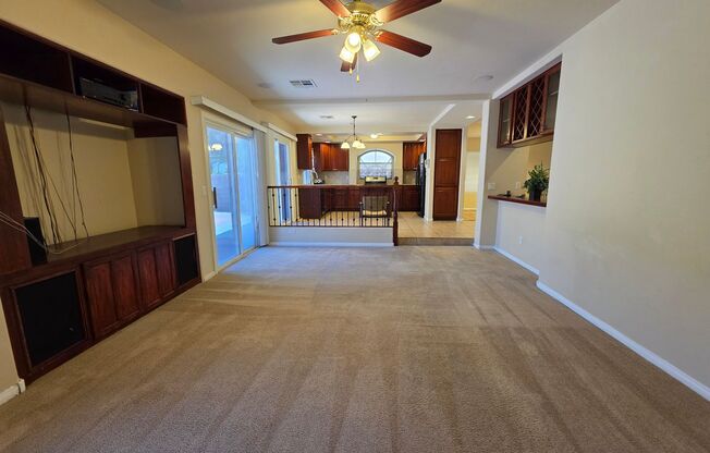 4 beds, 3 baths, $2,600