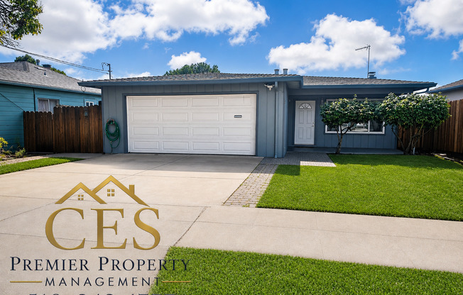 3 bedroom 2 bathroom  Sunny Updated home Near Community Park