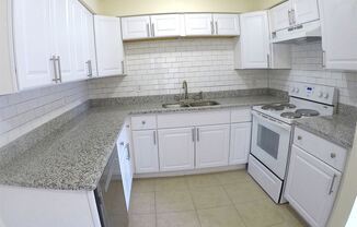 7104 S Kissimmee St