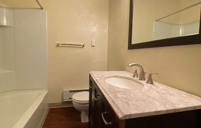 2 beds, 1 bath, $1,505, Unit 345012