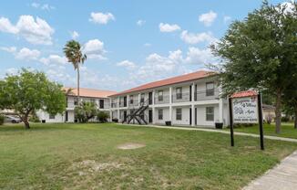 1105 W. Stubbs St. Apt. 4