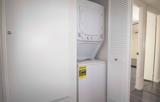 Updated North Park 2 Bedroom Home With Garage and In Unit W/D