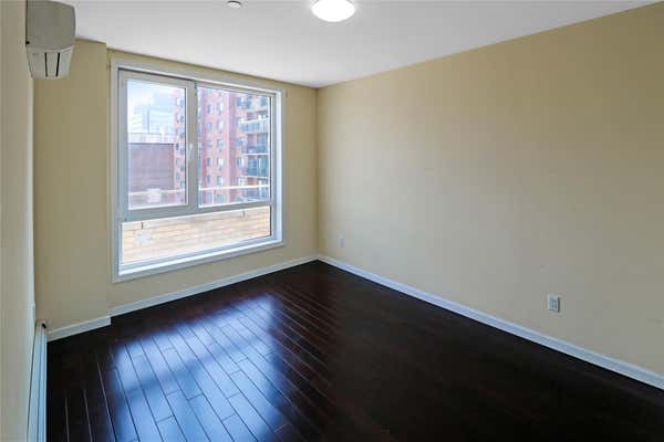 13812 NORTHERN BLVD