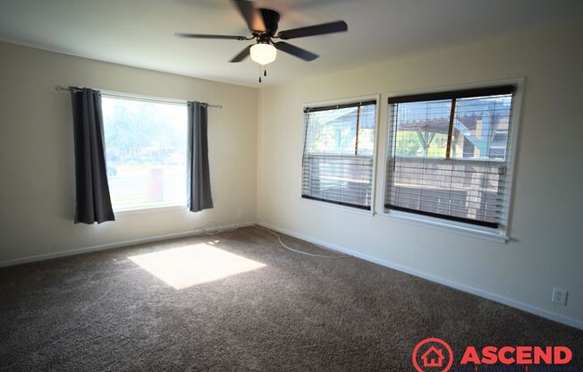 2 beds, 1 bath, 1,195 sqft, $1,500, Unit 1104 El Tejon Ave #A