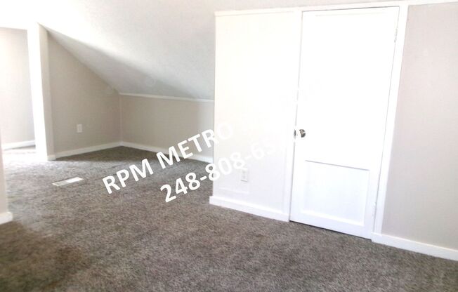 3 beds, 1 bath, $1,250