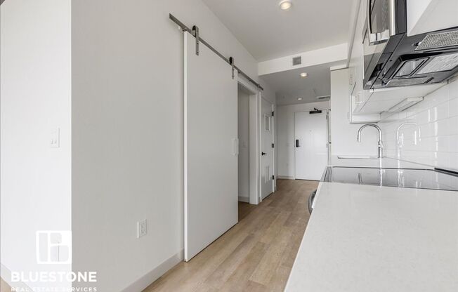 1 bed, 1 bath, 700 sqft, $2,499, Unit 504