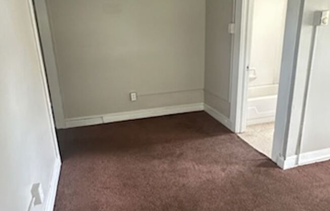 1 bed, 1 bath, $1,050