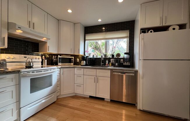 Nature’s Paradise in Shanahan Ridge - Fully Furnished