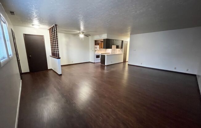 2 beds, 1.5 baths, 1,400 sqft, $1,175, Unit 900 N 21st - Apt. #6