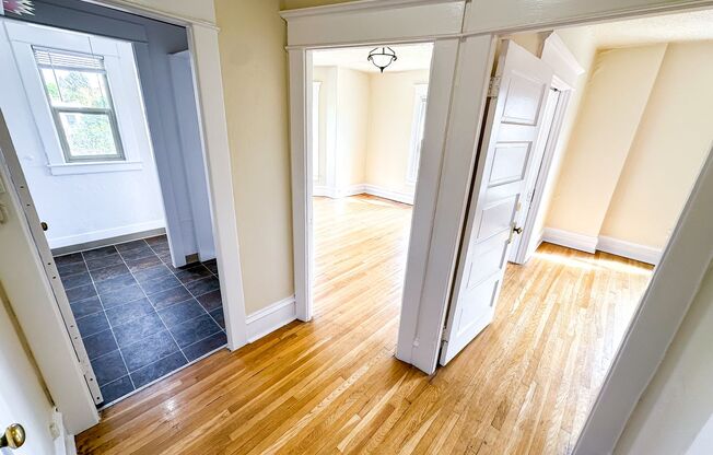 1 bed, 1 bath, 410 sqft, $1,895, Unit 402