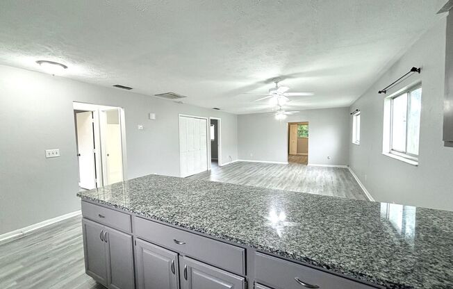 1718/1720 SW Santa Barbara PL