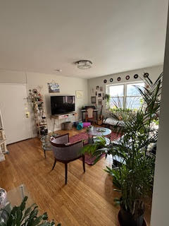 2 beds, 1 bath, $3,050, Unit 7