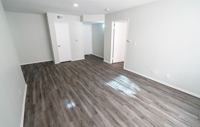 1 bed, 1 bath, 850 sqft, $1,898, Unit 103