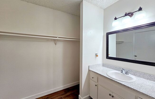 Studio, 1 bath, 500 sqft, $1,395, Unit 66