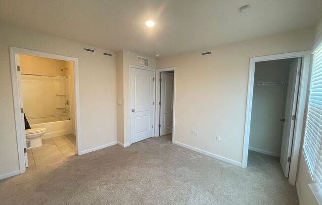 2 beds, 2.5 baths, $1,650