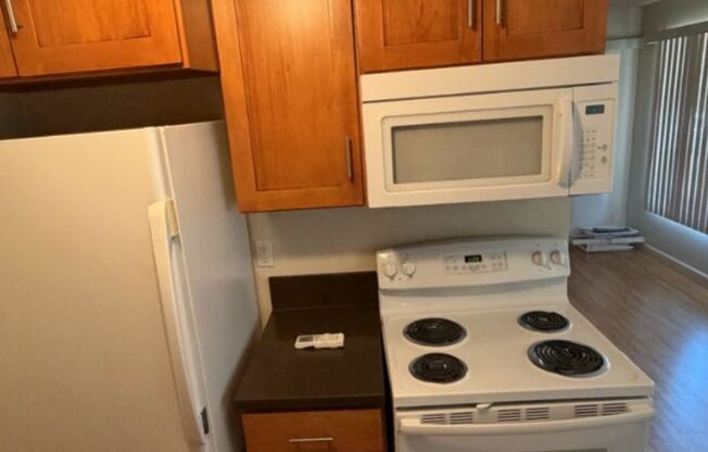 Cha-Ray Apartments