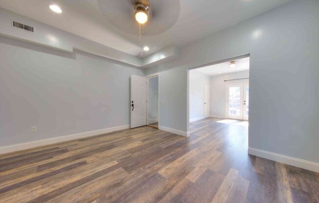 1 bed, 1 bath, 865 sqft, $1,125, Unit 4147 Humphrey - 2F