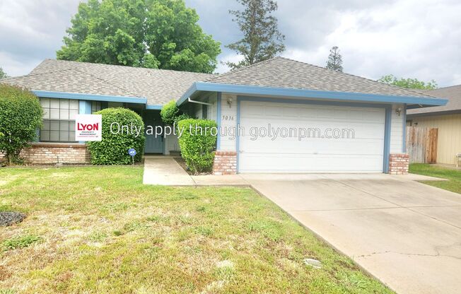 Cozy Home in Elk Grove- Available Now!