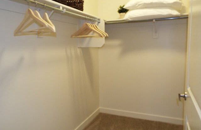 Walk In Closet at Enclave at 1400 South Apartments, Salt Lake City, UT, 84115