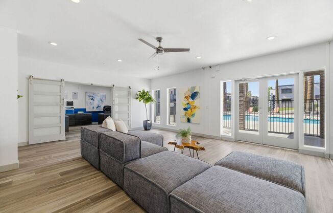 2 beds, 2 baths, 952 sqft, $1,150, Unit 230