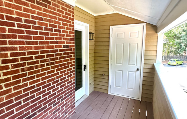 Open and Updated 2-Bedroom Condo in Desirable North Raleigh Location!