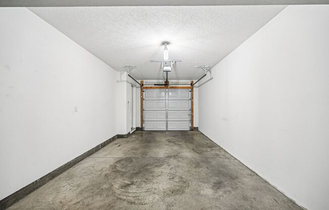 2 beds, 2 baths, 1,130 sqft, $1,880, Unit 29-4165