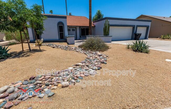 2223 W NOPAL CIR