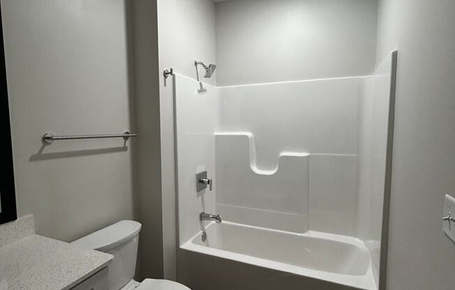 1 bed, 1.5 baths, 941 sqft, $1,795, Unit 222 - L1285 LOFT