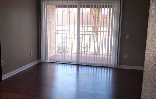 1 bed, 1 bath, 550 sqft, $2,138, Unit 010