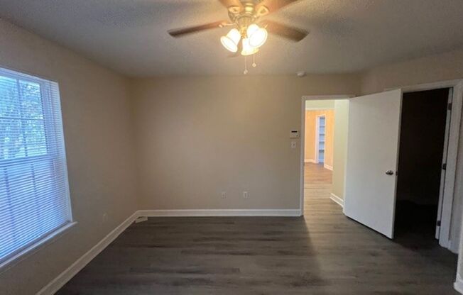 3 beds, 2 baths, $1,750