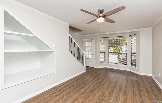 2 beds, 1.5 baths, $1,450, Unit # 27