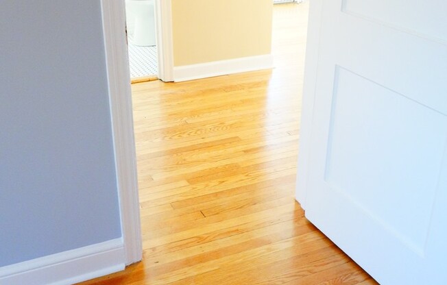 907 Hudson Avenue FHY Properties, LLC