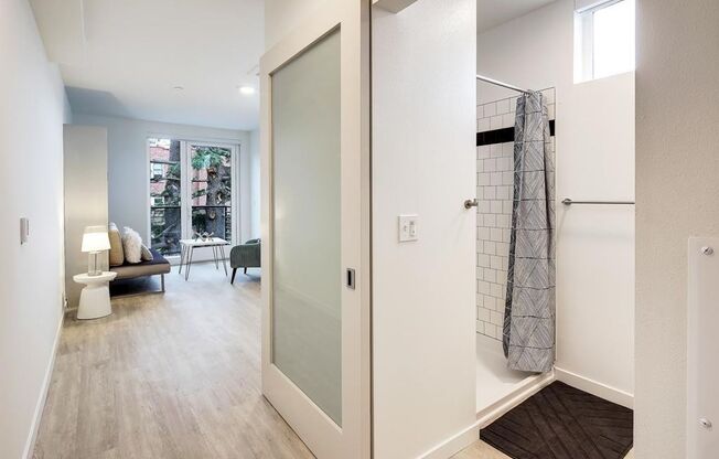 Studio, 1 bath, 214 sqft, $1,145, Unit 306