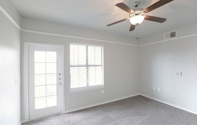 2 beds, 2 baths, 950 sqft, $1,236