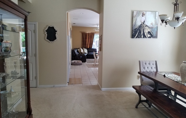 Stunning 4/2 Natomas Single Story!  PLEASE READ ENTIRE AD PRIOR TO CONTACTING AGENT FOR VIEWING.