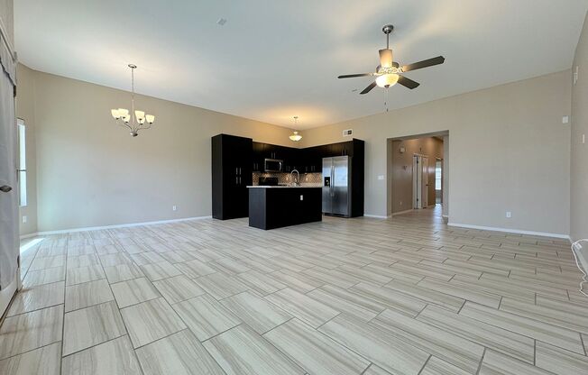 East El Paso 3 bed Refrig A/C