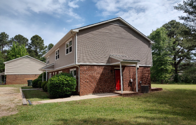 705 SMITHDALE DR