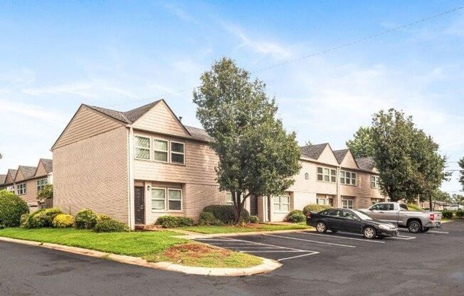 2 beds, 1.5 baths, 1,135 sqft, $1,200, Unit X-6