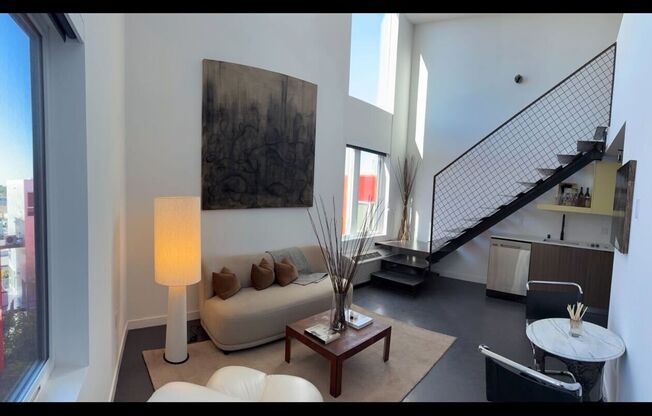 1 bed, 1 bath, 650 sqft, $2,375, Unit 607