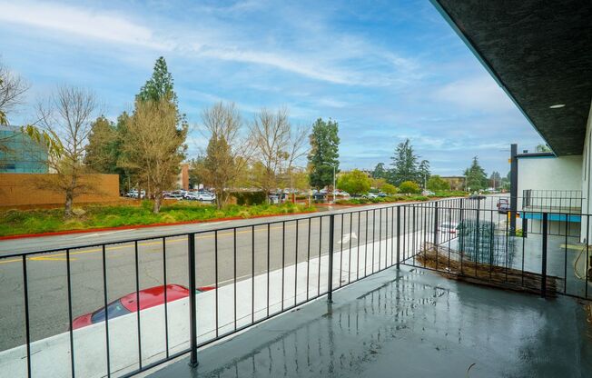 2 beds, 1.5 baths, 1,000 sqft, $2,298, Unit 200