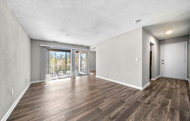 2 beds, 1 bath, 1,092 sqft, $1,199, Unit 537-201