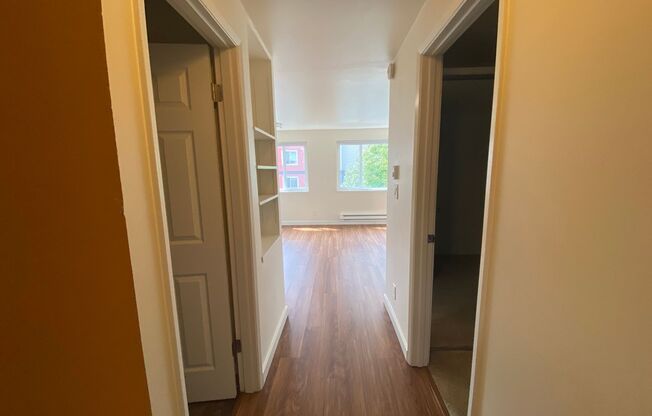 1 bed, 1 bath, 475 sqft, $1,495, Unit 305