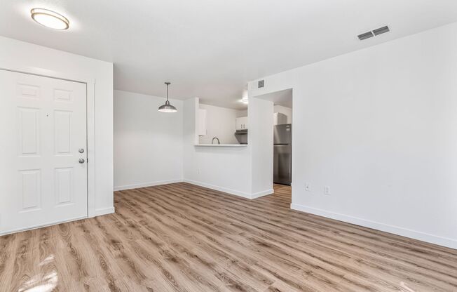 Hilton Street Apartments - $1000 Leasing Special!