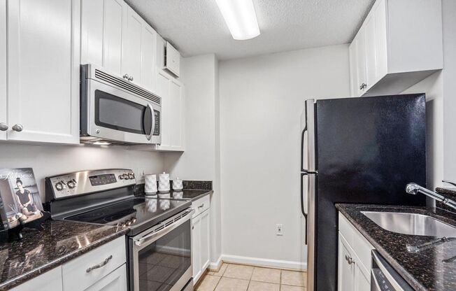 1 bed, 1 bath, $2,300