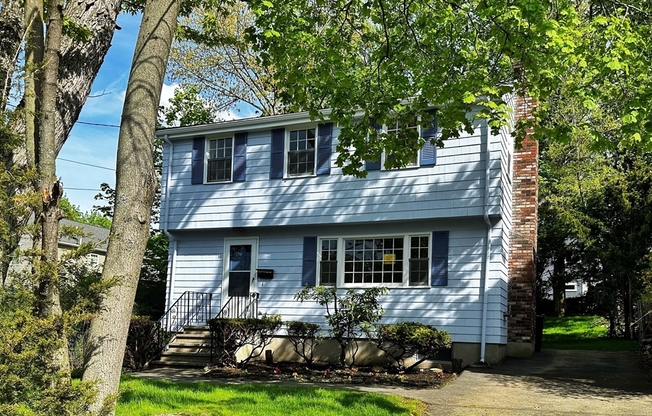 10 COLBURN ST