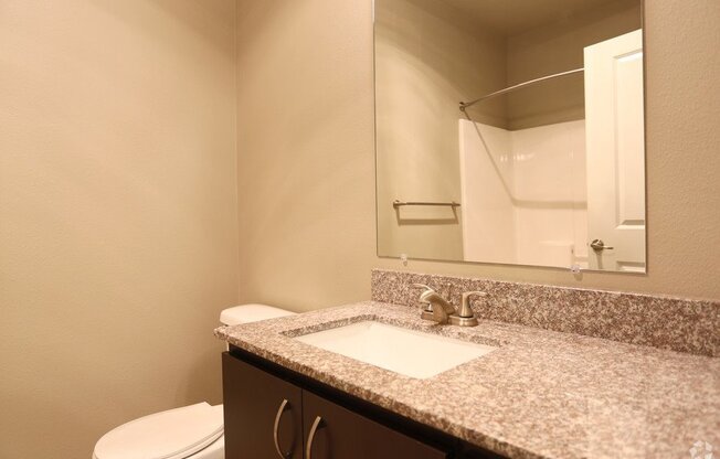 2 beds, 2 baths, $1,625, Unit 319