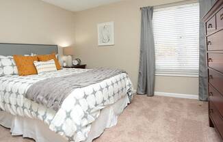 3500 The Vine Apartments in Peachtree Corners are newly renovated and combine contemporary on-site amenities with stylish one, two, and three-bedroom layouts for an all-inclusive experience.